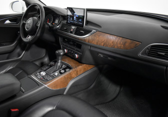 Подержанный автомобиль Audi A6 Sedan 2011 года (14 фото)