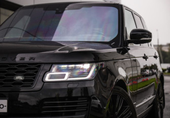 Подержанный автомобиль Land Rover Range Rover 2018 года (2 фото)