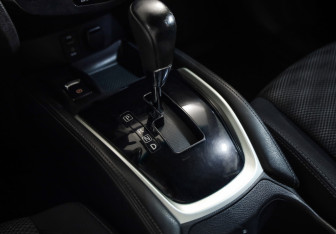 Подержанный автомобиль Nissan Qashqai 2017 года (17 фото)