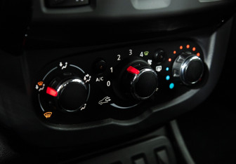 Подержанный автомобиль Renault Duster 2019 года (17 фото)