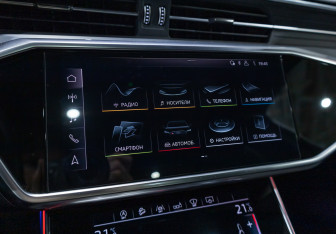 Подержанный автомобиль Audi A6 Wagon 2019 года (18 фото)