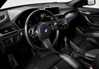 Подержанный автомобиль BMW X2 2019 года (9 фото)