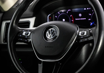 Подержанный автомобиль Volkswagen Teramont 2019 года (12 фото)