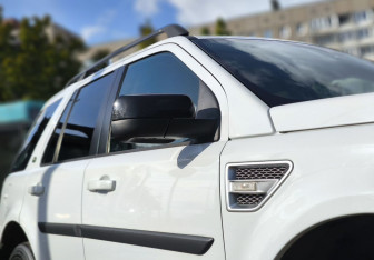 Подержанный автомобиль Land Rover Freelander 2014 года (10 фото)