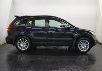 Подержанный автомобиль Honda CR-V 2008 года (4 фото)