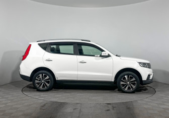 Подержанный автомобиль Geely Emgrand X7 2019 года (4 фото)