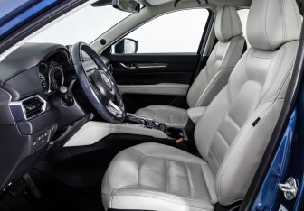 Подержанный автомобиль Mazda CX-5 2018 года (24 фото)