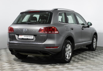 Подержанный автомобиль Volkswagen Touareg 2011 года (5 фото)