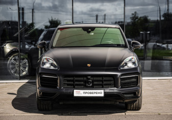 Подержанный автомобиль Porsche Cayenne 2021 года (4 фото)