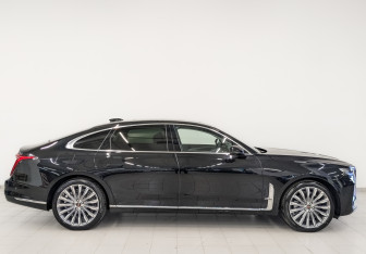 Новый Hongqi H9 2024 (4 фото)