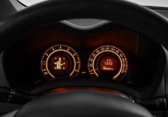 Подержанный автомобиль Toyota Auris Hatchback 2008 года (16 фото)