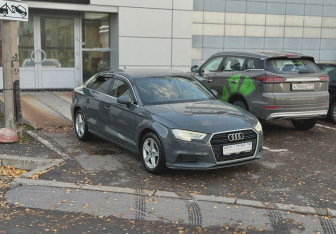 Подержанный автомобиль Audi A3 Sedan 2019 года (3 фото)