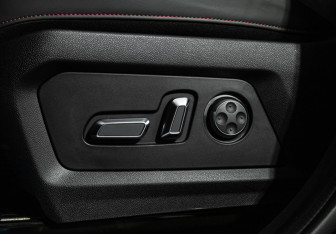 Подержанный автомобиль Jetour T2 2024 года (16 фото)