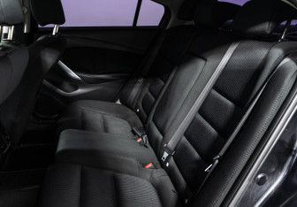 Подержанный автомобиль Mazda 6 Sedan 2014 года (10 фото)