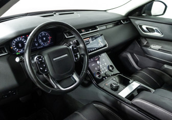 Подержанный автомобиль Land Rover Range Rover Velar 2018 года (11 фото)