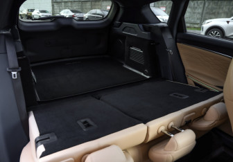 Подержанный автомобиль Voyah Free 2025 года (36 фото)