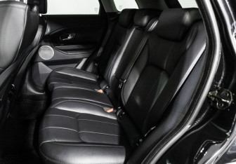 Подержанный автомобиль Land Rover Range Rover Evoque 2017 года (10 фото)