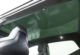 Подержанный автомобиль Zeekr X 2023 года (28 фото)