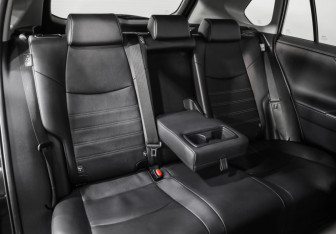 Подержанный автомобиль Toyota RAV4 2021 года (24 фото)