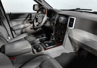 Подержанный автомобиль Jeep Grand Cherokee 2008 года (14 фото)