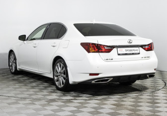 Подержанный автомобиль Lexus GS 2014 года (7 фото)