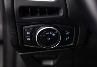 Подержанный автомобиль Ford Focus Hatchback 2019 года (18 фото)