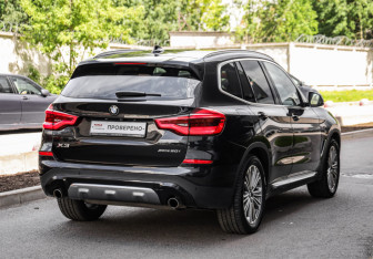 Подержанный автомобиль BMW X3 2020 года (6 фото)