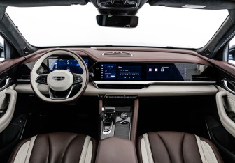 Подержанный автомобиль Geely Monjaro 2022 года (12 фото)