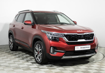 Подержанный автомобиль Kia Seltos 2022 года (3 фото)