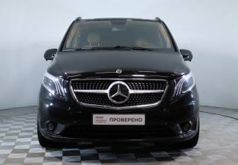 Подержанный автомобиль Mercedes-Benz Vito 2021 года (2 фото)