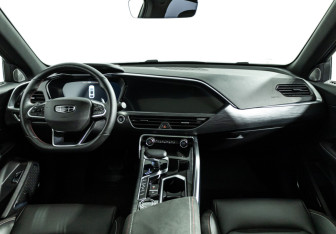 Подержанный автомобиль Geely Tugella 2022 года (13 фото)
