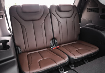 Подержанный автомобиль Hyundai Santa Fe 2019 года (37 фото)