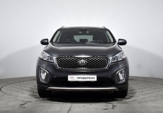 Подержанный автомобиль Kia Sorento 2017 года (2 фото)