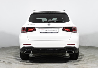 Подержанный автомобиль Mercedes-Benz GLC Coupe 2021 года (6 фото)
