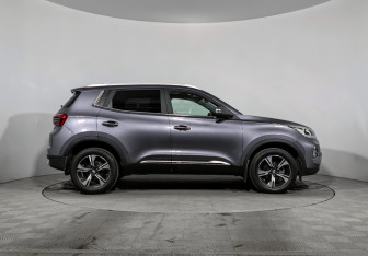 Подержанный автомобиль Chery Tiggo 4 Pro 2023 года (4 фото)