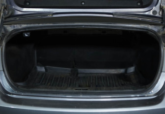 Подержанный автомобиль Kia Magentis 2009 года (31 фото)