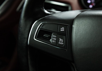 Подержанный автомобиль Maserati Levante 2017 года (21 фото)