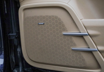 Подержанный автомобиль Porsche Cayenne 2017 года (32 фото)