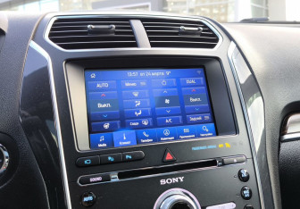 Подержанный автомобиль Ford Explorer 2018 года (24 фото)