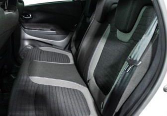 Подержанный автомобиль Renault Kaptur 2017 года (10 фото)