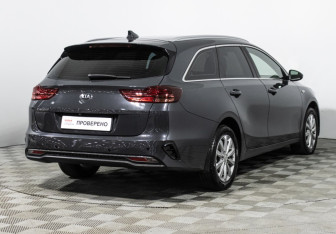 Подержанный автомобиль Kia Ceed Wagon 2019 года (5 фото)