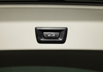 Подержанный автомобиль BMW X3 2019 года (17 фото)