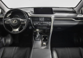 Подержанный автомобиль Lexus RX 2016 года (14 фото)