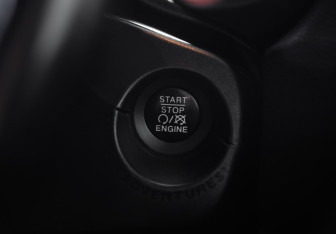 Подержанный автомобиль Jeep Renegade 2018 года (18 фото)
