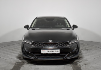 Подержанный автомобиль Kia K5 2021 года (2 фото)