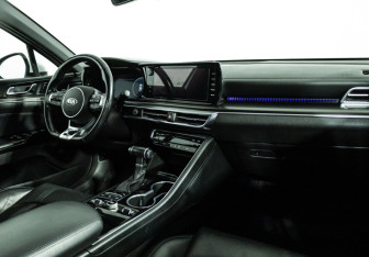 Подержанный автомобиль Kia K5 2020 года (9 фото)
