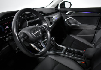 Подержанный автомобиль Audi Q3 2020 года (9 фото)