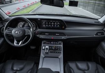 Подержанный автомобиль Hyundai Palisade 2021 года (14 фото)