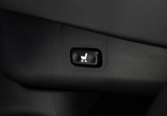 Подержанный автомобиль Lexus LX 2015 года (30 фото)