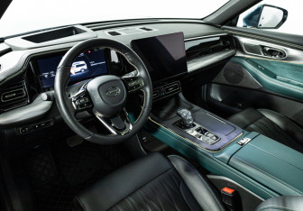 Подержанный автомобиль GAC GS8 2023 года (11 фото)